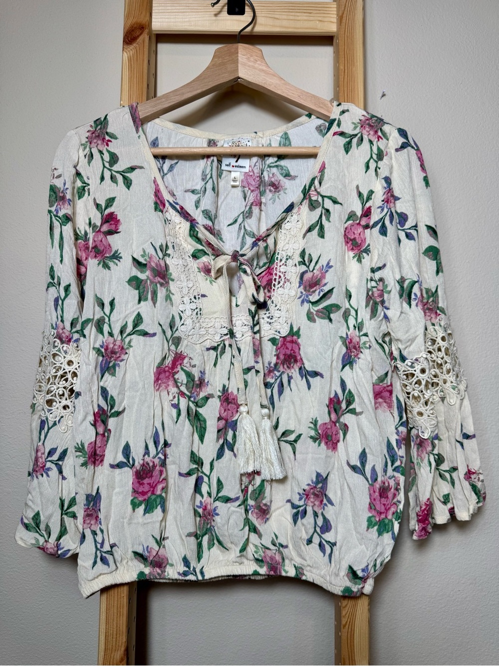 Self Esteem Cottagecore Pink Floral Crochet Blouse Large